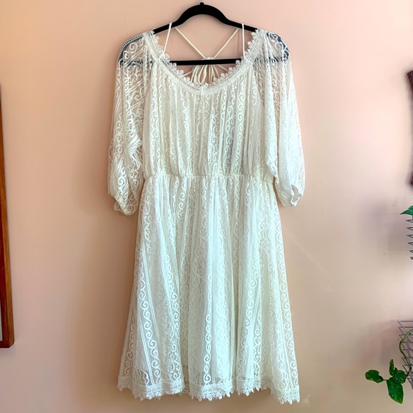 BNWT Pretty White Strappy Lacey Loose Fit Dress - Picture 4 of 11